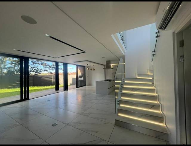 4 BEDROOM APARTMENT FOR SALE IN BROADACRES